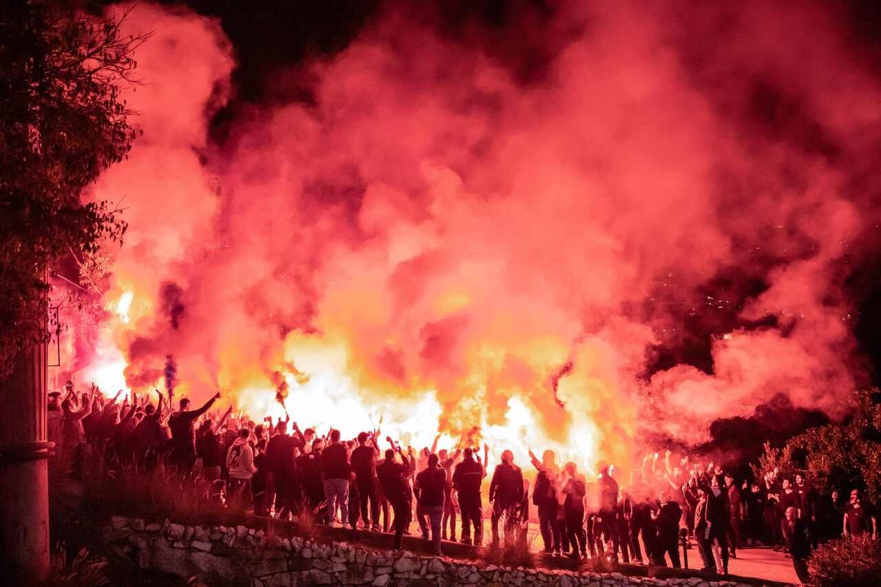 Ultras Sagesse celebrating