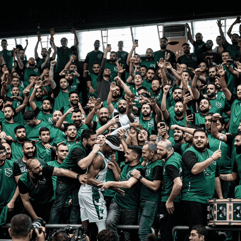 Ultras Sagesse celebrating